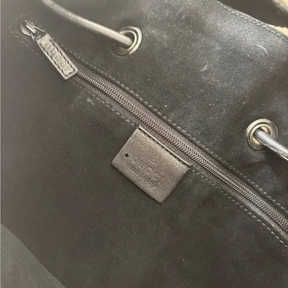 Gucci Black Suede Shoulder Bag with Silver Buckle - Picture 4 of 4